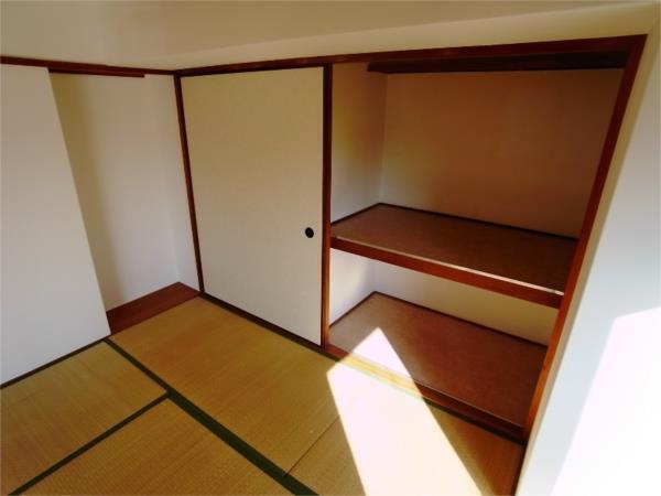 ル・パレ須磨 収納