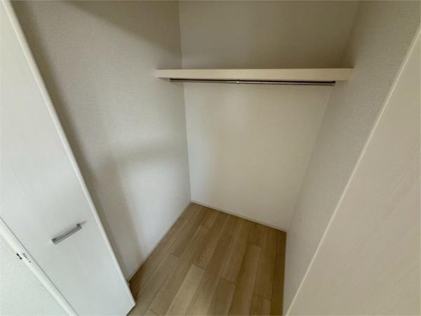 ハイツ　ユベーレン 収納
