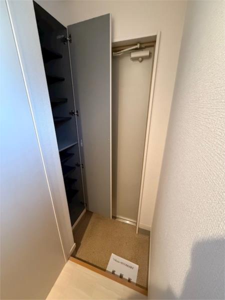 H.Cフラッツ須磨関守 玄関