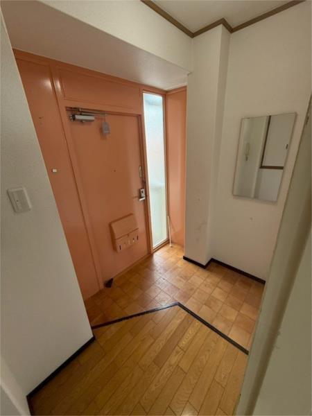 ラポー王子 玄関