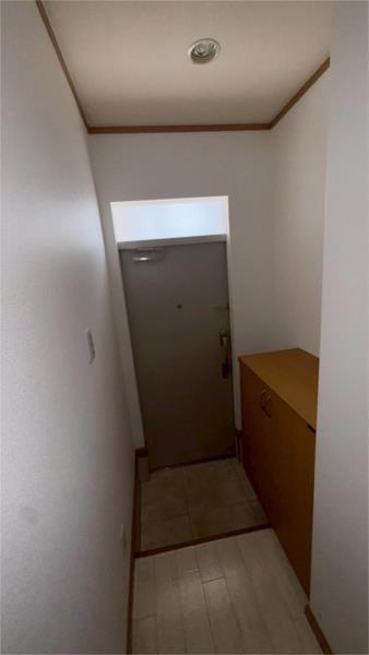 ファミールモノモリ 玄関