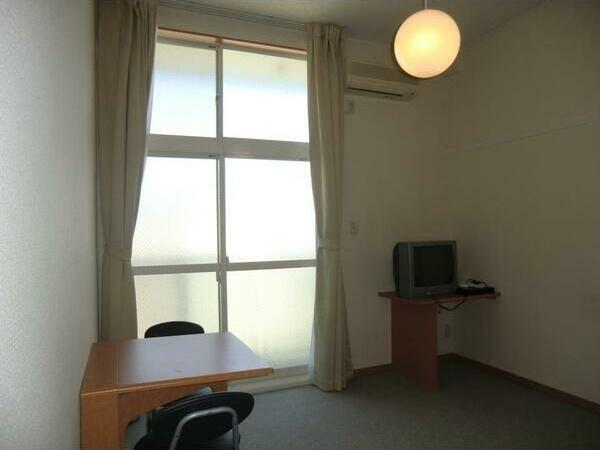 レオパレスエルザ1 部屋画像