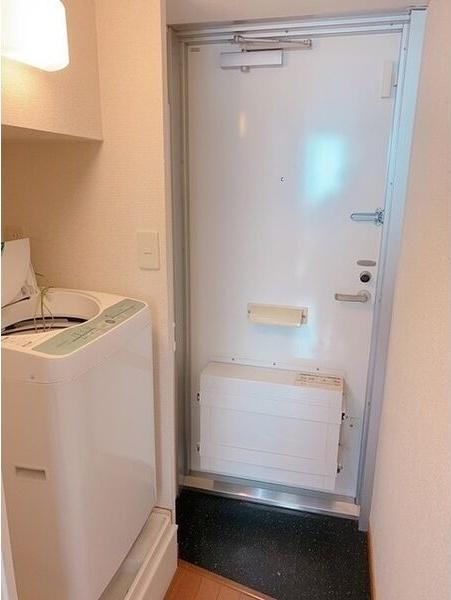 レオパレスインペリアルパレスI 玄関
