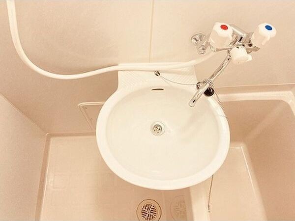 レオパレスメルナカヤ 部屋画像