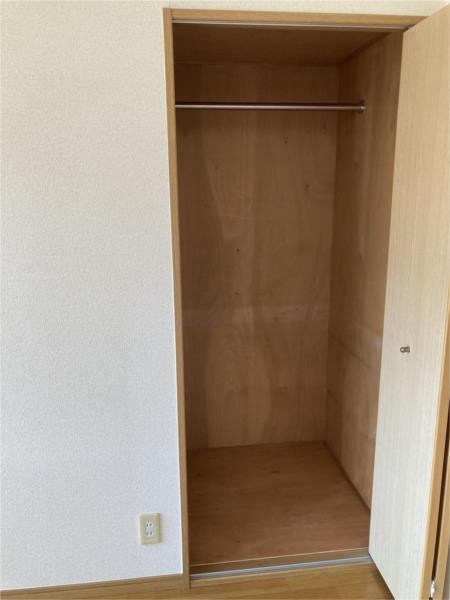 メゾンドール荒牧 収納