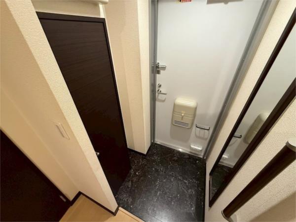 レオネクストトンノ 玄関