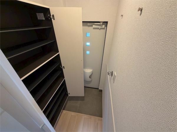 コテポルト 玄関