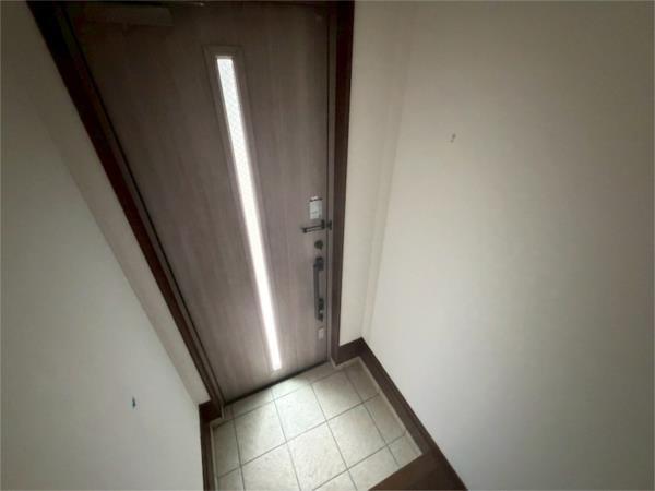 杭瀬南新町2丁目アパート 玄関