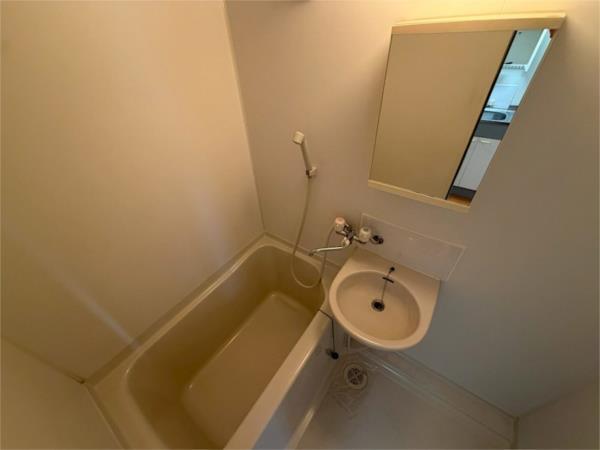 ハッピー稲野マンション 部屋画像