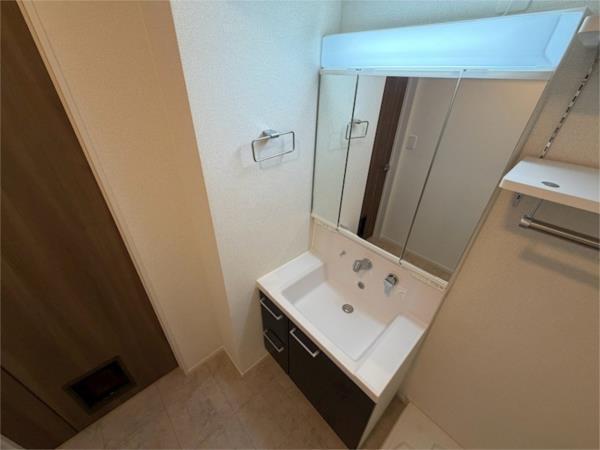ラ・コリーヌ今福Ｚ 部屋画像