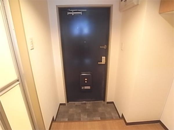 マイルドコート27 玄関