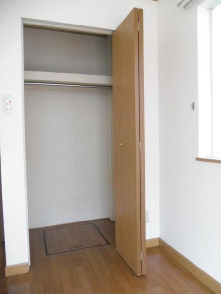 グランポン魚住 収納