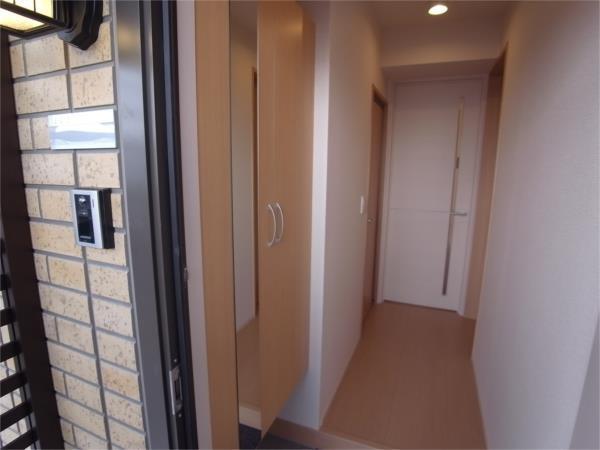 エルミタージュ 玄関