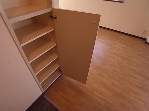 メゾンエスペランス 収納