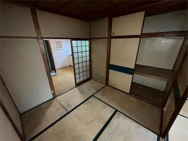 下代店舗付住宅 収納
