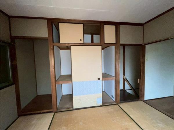 下代店舗付住宅 収納
