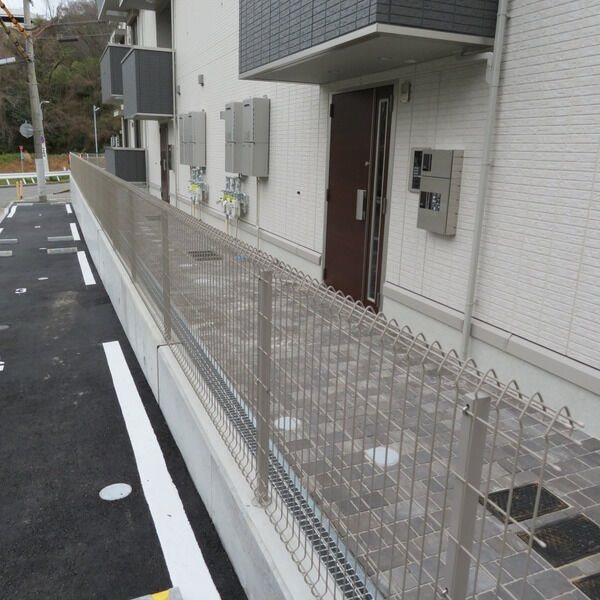 YKメゾン舞子台 玄関