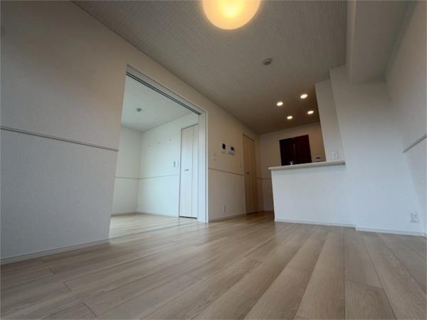 ヒカルサ尼崎神崎町 リビング