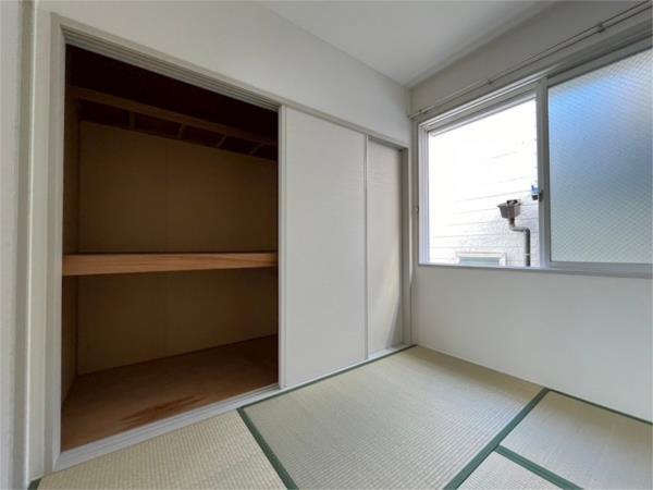 神戸市灘区上河原通アパート 収納