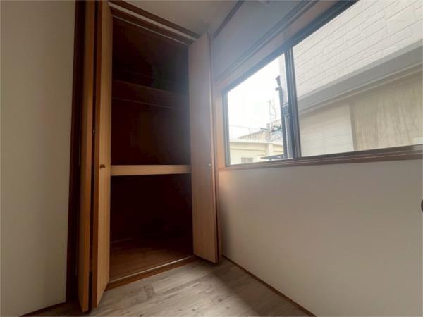 神戸市灘区灘北通アパート 収納