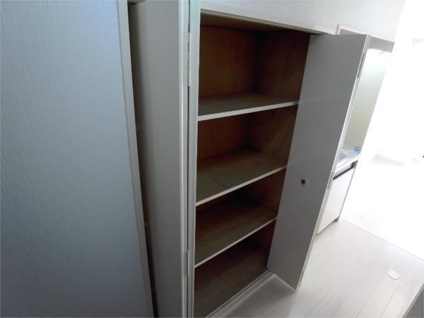 神戸市灘区岩屋中町マンション 収納