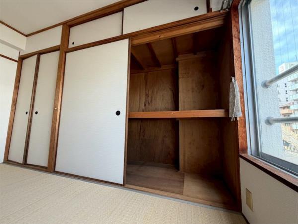 甲南町谷ビル 収納
