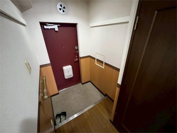 ガーネット森北町（302） 玄関