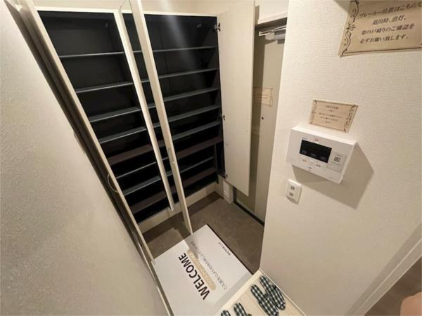 高倉山フラッツ 玄関