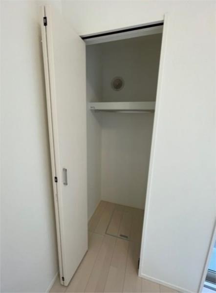 IMPERIAL　RESIDENCE塚本 収納