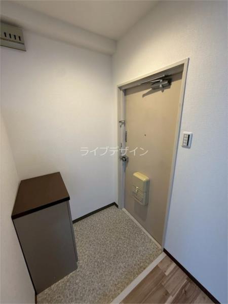 伊丹中央ビル 玄関