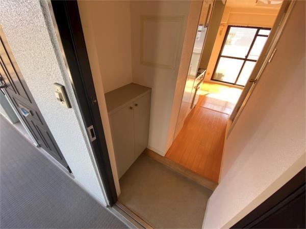 ライフピアモア六甲 玄関
