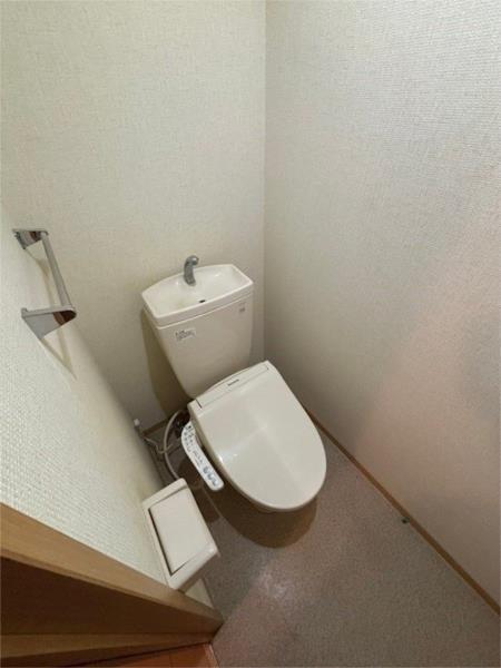 アップロード壱番館 トイレ