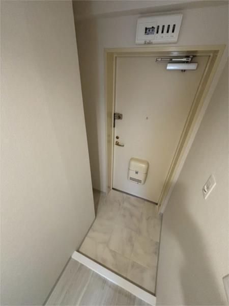 メゾンブランシェ大町 玄関