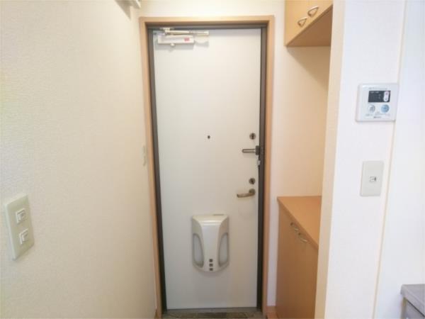 サン･ボナール 玄関