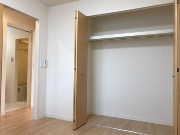 エトワールシャトーI 収納