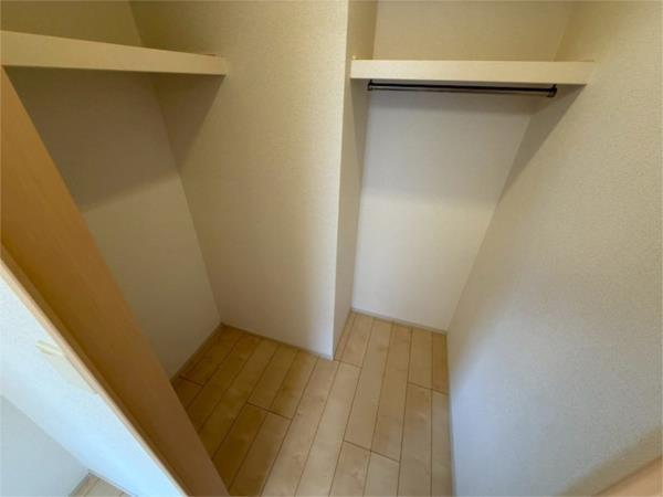 トレスオハス　稲葉荘 収納