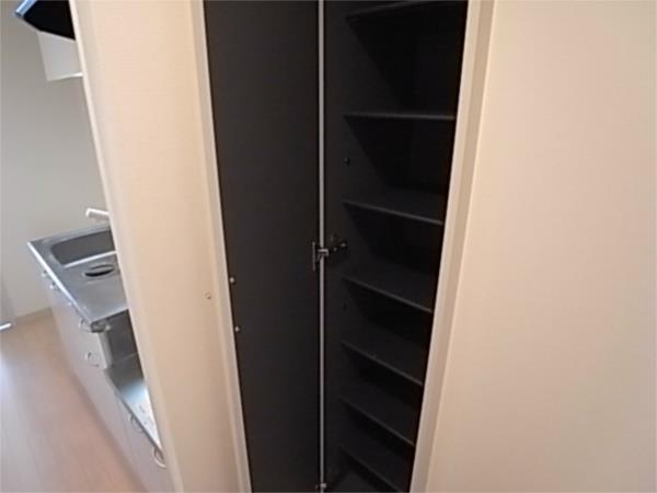 シエルオカモト 収納