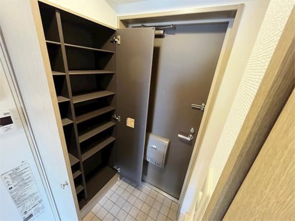 エステムコート芦屋西 玄関
