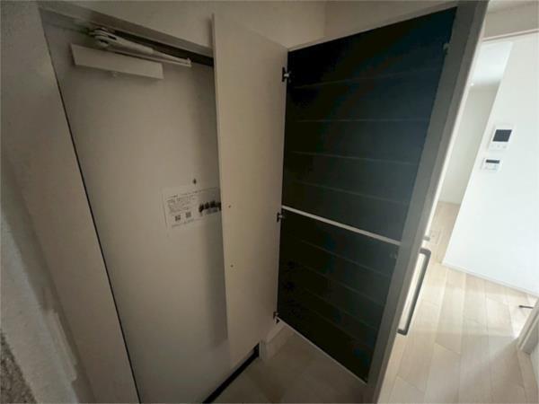 シャイン 玄関