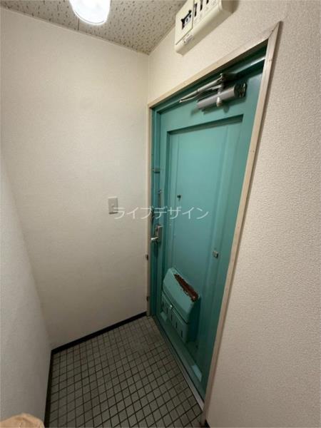 エメラルド立花II 玄関