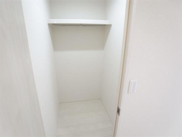 フジパレス灘I番館 収納