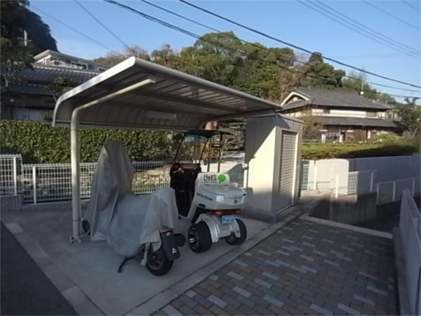 フリーデンハオス その他
