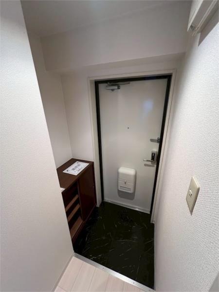 日宝アドニス塩屋 玄関