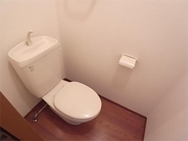 山麓荘 トイレ