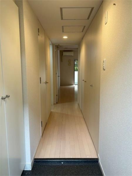 シャルム甲子園口 玄関