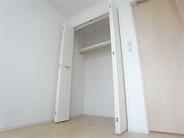 メゾン　もくれん 収納