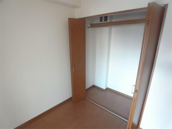 サンプラザ本山南 収納