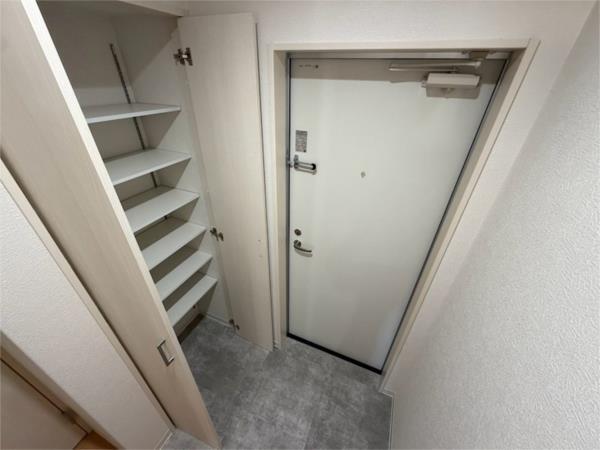 クレアール塚口II 玄関