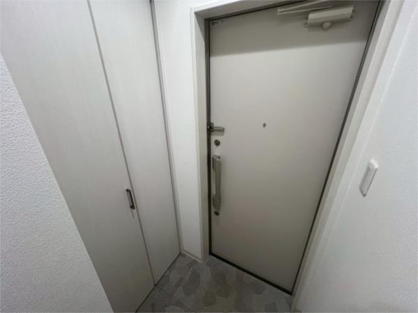 クリエオーレ大物町 玄関