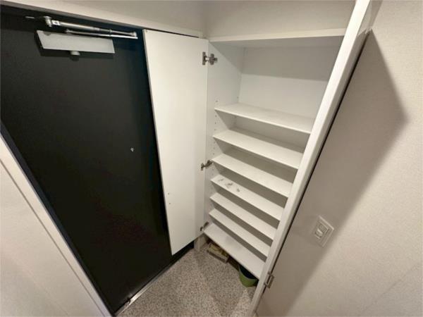 サンクラッソ伊丹 玄関